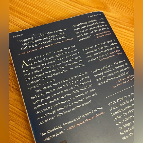 The Pilot’s Wife by Anita Shreve - Picture 3 of 3